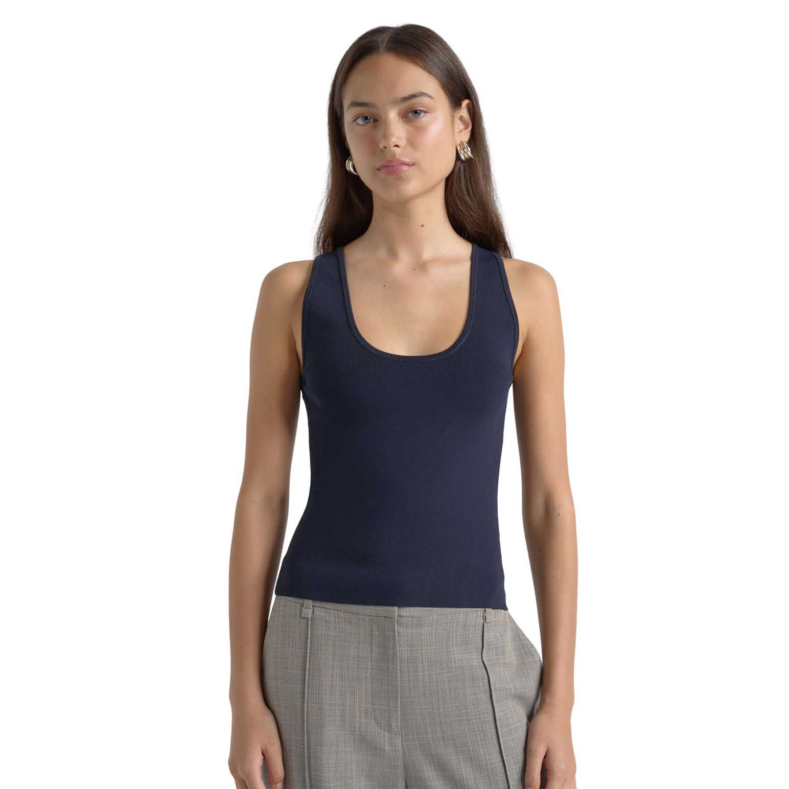 Cue Scoop Neck Tank